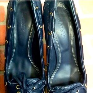Bally shoes fits more like a 10, I can’t find these anywhere in the States😢